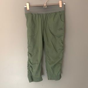 The North Face Girls green outdoor capri pants.  Size small, 7-8